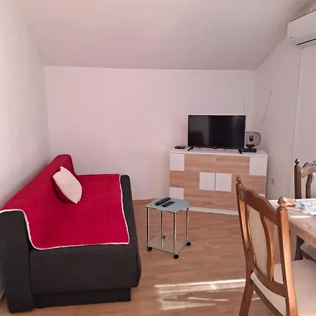 Petar Apartmán *